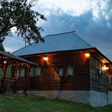 Cabana Valea Lui Mas Robaia Bagian luar foto