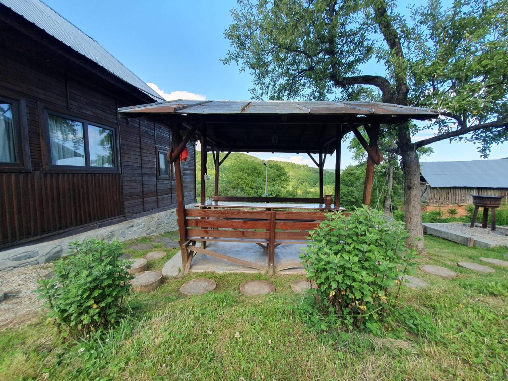 Cabana Valea Lui Mas Robaia Bagian luar foto
