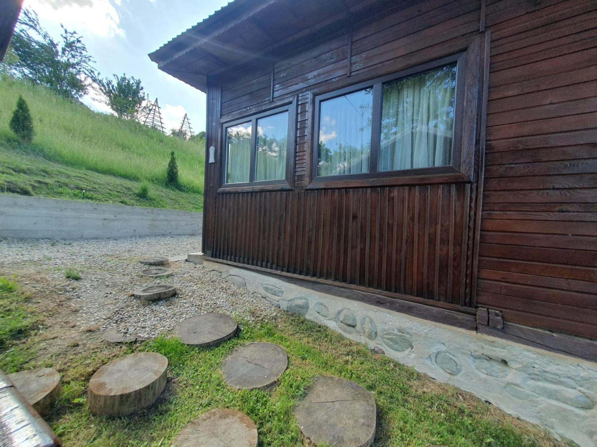 Cabana Valea Lui Mas Robaia Bagian luar foto